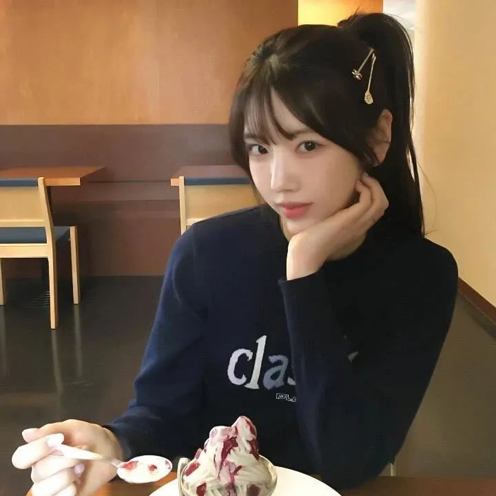 向下扭曲